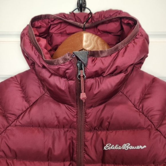 Sz M Eddie Bauer Women's First Ascent Stormdown 800 Puffer Jacket, Black Cherry - Picture 4 of 9